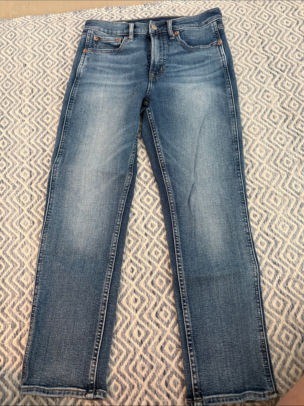 GAP Women's Skinny Jeans - Medium Blue Wash